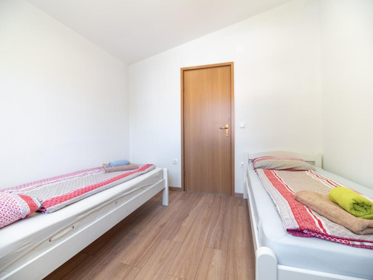 Apartmani Arijana Μεντουλίν Εξωτερικό φωτογραφία
