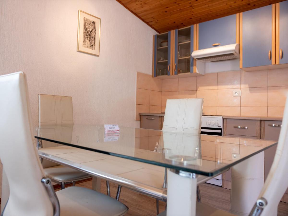 Apartmani Arijana Μεντουλίν Εξωτερικό φωτογραφία