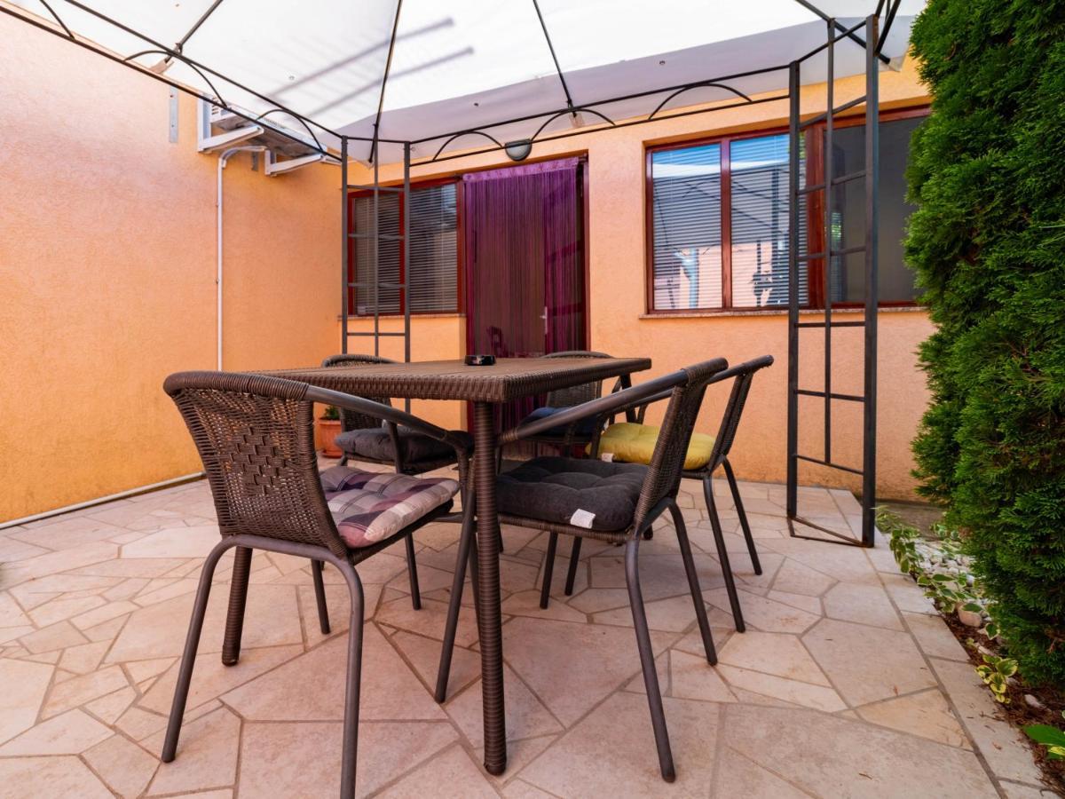 Apartmani Arijana Μεντουλίν Εξωτερικό φωτογραφία