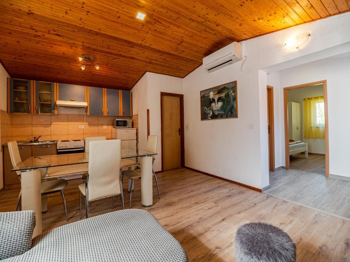Apartmani Arijana Μεντουλίν Εξωτερικό φωτογραφία