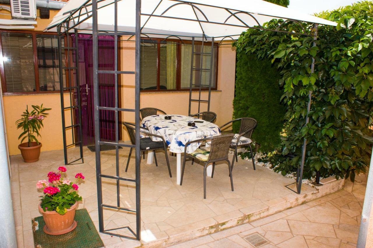 Apartmani Arijana Μεντουλίν Εξωτερικό φωτογραφία